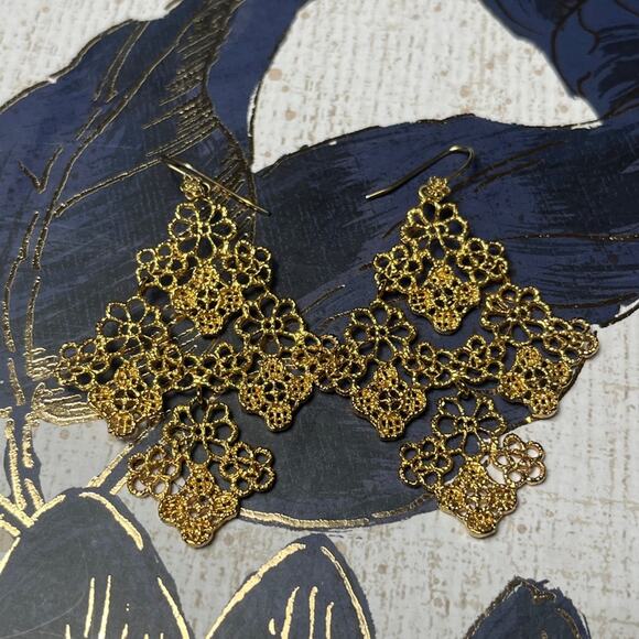 Vintage Large Royal Gold Filigree Articulated Dangle Earrings D1 - Picture 1 of 7